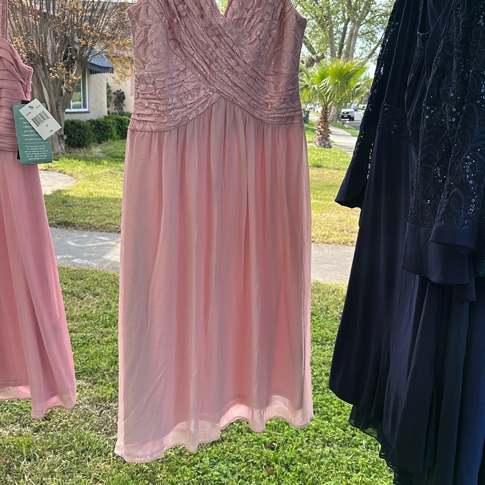 Elegant Pink Sleeveless Dress